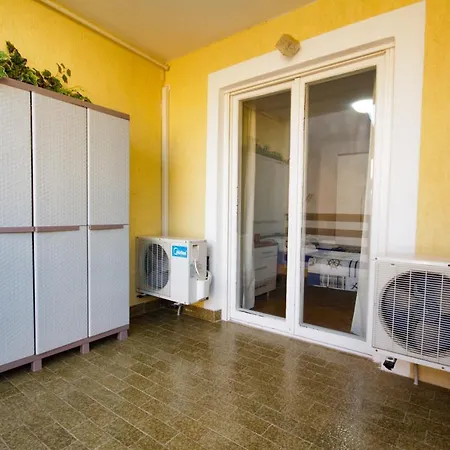Dany Near The Sea With Three Bedrooms * Pula
